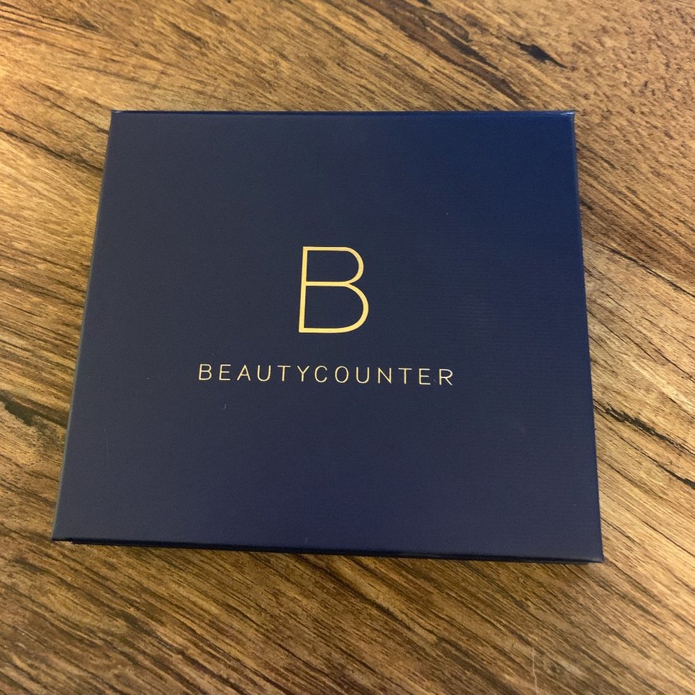 Beautycounter Classic EyeShadow Palette